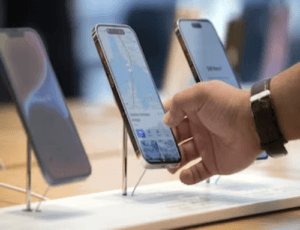 apple smart phone q1